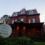 Overlook Mansion Bed And Breakfast