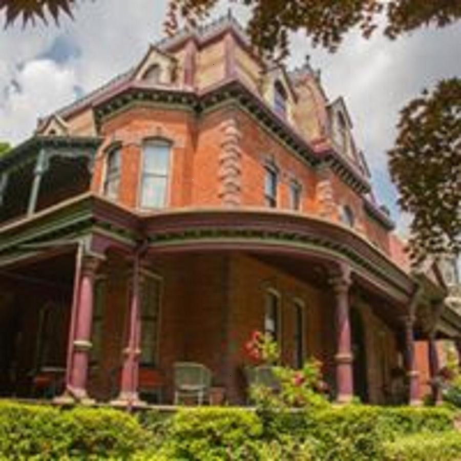 Overlook Mansion Reading