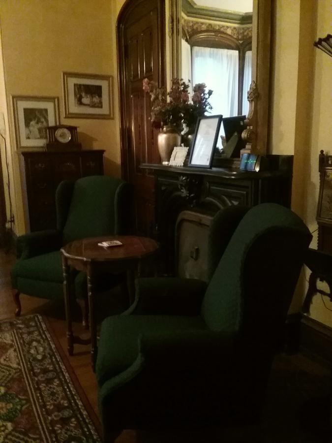 Bed & Breakfast Overlook Mansion