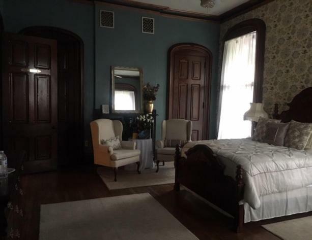 Overlook Mansion Reading